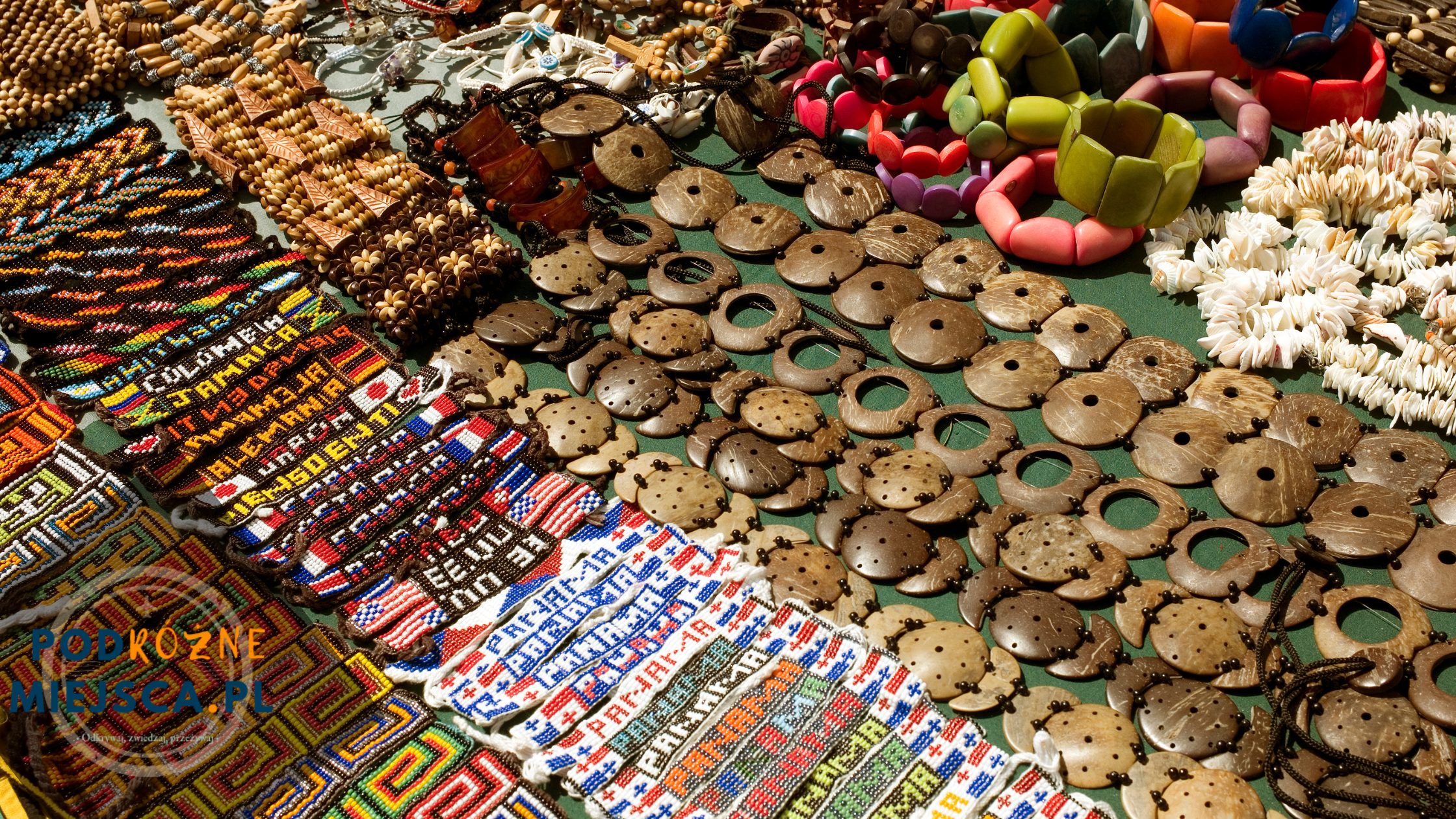 Pamiątki z podróży - podroznemiejsca.pl
