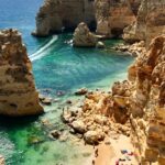 Algarve – czy to dobry kierunek na wakacje? Co musisz wiedzieć