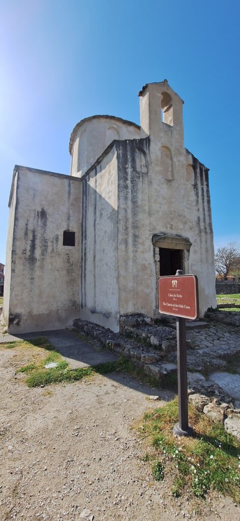Nin katedra